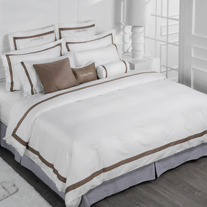 Parure de <span class=keywords><strong>lit</strong></span> en coton pour hôtel 5 étoiles : Housse de couette, taies d'oreiller blanches, draps et couvre-lits en <span class=keywords><strong>lin</strong></span> – Collection économique pour chambre à coucher - Product Image 1