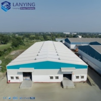 Almacén de Estructura de Acero Prefabricado con Panel Sándwich Aislado de Instalación Rápida para Taller Industrial y Almacenamiento Logístico