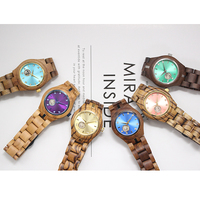 Montre en bois artisanale avec cadran semi-squelette, options de couleurs multiples, boîtier en bois naturel, bracelet décoratif incrusté, cadran serti de cristaux