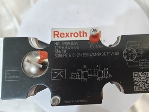 วาล์วควบคุมทิศทางแบบสัดส่วน Rexroth 4WRZE16W8-150-7X/6EG24N9EK31/F1D3M รุ่น R900757605 - Product Image 3