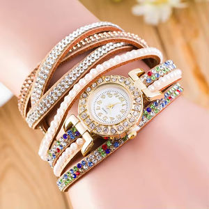 2025 Vintage Design Montre pour femme Cristal Rivet Tressé Bracelet Montre à Quartz - Product Image 2