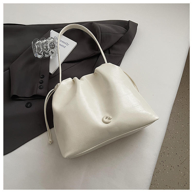 Off - white without accessories