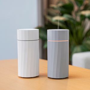 เครื่องกระจายกลิ่นหอมแบบพกพา ชาร์จไฟได้ ใช้ในรถยนต์ เดินทางได้ ใช้แบตเตอรี่ เครื่องกระจายกลิ่นน้ำมันหอมระเหยแบบอัลตราโซนิก เครื่องเพิ่มความชื้นในอากาศ เครื่องกระจายกลิ่นหอม ขายส่ง - Product Image 6