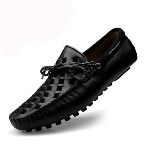 Nuevo Diseño Moderno y Elegante, Zapatos de Fiesta para Hombre con Punta Redonda, de Piel Vacuna Resistente, Estilo Slip-On para Otoño - Product Image 1