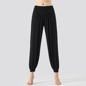 Pantaloni da ballo neri larghi da donna BX3025, modello <span class=keywords><strong>carrot</strong></span>, con elastico alla caviglia, casual, per allenamento di danza e pratica di balletto - Product Image 1