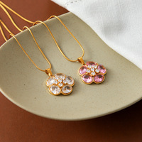 Collier Pendentif en Acier Inoxydable Élégant et Romantique avec Chaîne Serpent, Forme Fleur, Sertissage Bezel et Cristaux Colorés pour Femme – Idéal Cadeau