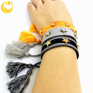 Braccialetto Avvolgente Artigianale in Cotone con Borchie a Stella e Perle, Placcato Argento/<span class=keywords><strong>Oro</strong></span>, Eco-Friendly, alla Moda per Ragazze, Ideale per Feste - Product Image 4