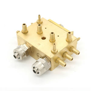 قطع غيار ومعدات وملحقات وحدة كرسي الأسنان صمام دواسة ضغط الماء وموصل مفتاح الهواء والصمام المدمج - Product Image 3