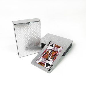 Juego de mesa de entretenimiento de plástico PVC de diseño personalizado naipes para adultos en embalaje de caja de papel - Product Image 3