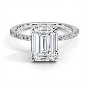 Anillo de Compromiso Infinity Edge con Diamante Cultivado en Laboratorio con Corte Esmeralda, Chapado en Oro de 18K y 14K, con Banda de Diamantes Redondos con Halo Oculto para Mujer - Product Image 1