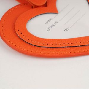 Vente directe usine – Étiquette de bagage en cuir PU motif cœur simple avec lettres et logo, idéale pour cadeau et anti-perte - Product Image 5