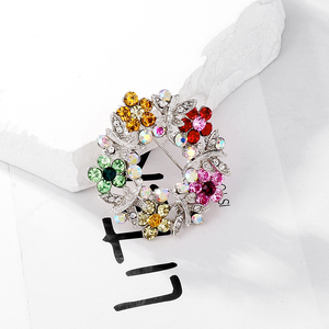 بروش زهرة ماسي من Shangshui إكليل زهور ملون للنساء بروش زهرة بروش فراشة دبوس حلي زهرة مستديرة - Product Image 6