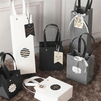 Sacs cadeaux en papier de luxe avec impression personnalisée du logo du fabricant, emballage de luxe avec ruban pour sac à main