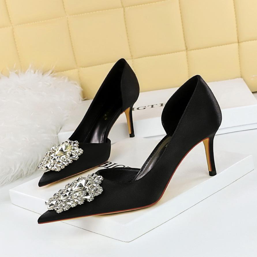 Black / heel 7cm