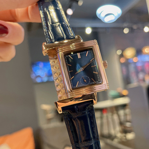Montre de luxe à quartz avec bracelet en cuir véritable de haute qualité, montre à clapet carrée pour femmes. - Product Image 4