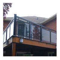 Rampe de balcon en acier et fer forgé au design moderne pour extérieur, escalier, terrasse, pont, sol de bâtiment, villa, hôtel, appartement, installation facile