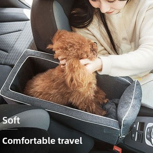 Tas Hewan Peliharaan di Dalam Mobil dengan Pegangan, Desain Persegi Panjang untuk Anjing & Kucing Kapasitas <=12kg Model CW399 - Product Image 2