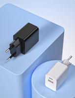 Cargador Rápido USB-C PD de 20W con Puertos USB-A QC3.0/QC2.0 y Tipo-C para Teléfonos Móviles, Relojes Inteligentes y Portátiles - Material de PC Ignífugo