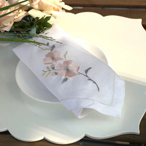 Serviette en lin 100% Blush Blossom |   Serviettes de table réutilisables écologiques rose pâle pour mariage, restaurant, hôtel et usage domestique - Product Image 1