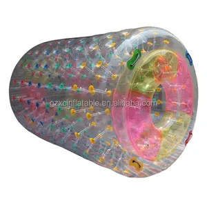 Offre Spéciale PVC et Tpu flottant gonflable eau Roller Ball gonflable eau roulant Tube avec des points de couleur pour les jeux