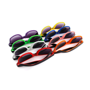 OEM personnalisé unisexe rétro lunettes de soleil plage pêche tourisme multicolore épissage UV400 <span class=keywords><strong>lentilles</strong></span> entreprise léger confortable - Product Image 4