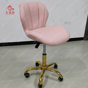 Silla de taburete de corte de pelo de barbería hidráulica de estilo de peluquería giratoria de altura ajustable con ruedas - Product Image 6