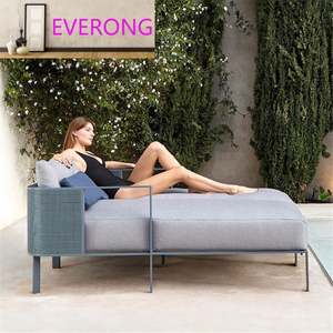 Meubles d'extérieur en alliage d'aluminium <span class=keywords><strong>de</strong></span> luxe léger <span class=keywords><strong>de</strong></span> haute qualité Canapé Lit rond Mobile Créatif Chaise <span class=keywords><strong>de</strong></span> <span class=keywords><strong>plage</strong></span> Villa Piscine - Product Image 4