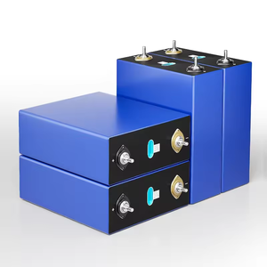 Baterías Recargables Prismáticas de Estado Sólido LAVIEPOWER LAV-LFP50 3.2V 50Ah para Almacenamiento de Energía Renovable - Product Image 1