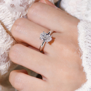 Bague de fiançailles solitaire en or jaune 14 carats, diamant synthétique CVD cultivé en laboratoire, taille ovale vintage, 1 carat, F VVS1, cadeau pour fête ou mariage - Product Image 6