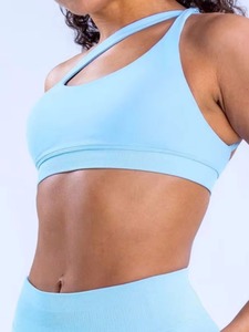 Soutien-gorge de yoga à bretelles réglables, à col suspendu, en nylon super fin, très élastique, respirant, à séchage rapide, à maintien élevé, grande taille - Product Image 2