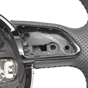 Volant en cuir perforé noir à fond plat pour <span class=keywords><strong>Audi</strong></span> A4 B8 A3 8V A4 A5 A7 Q3 Q5 Q7 - Product Image 3