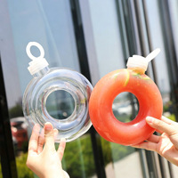 Plastik Donut Şeklinde Tek Kullanımlık Sütlü Çay Bardağı, Yaratıcı İnternet Fenomeni Bileklik Tasarımlı Meyve Suyu İçecekleri İçin