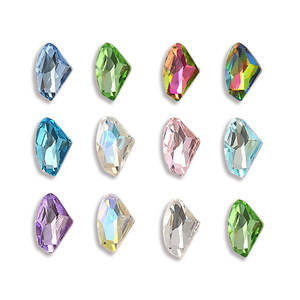 Vente en gros de forets à ongles multifacettes en forme de hache à fond pointu, accessoires de bricolage, clous décoratifs, patchs pour vêtements - Product Image 1