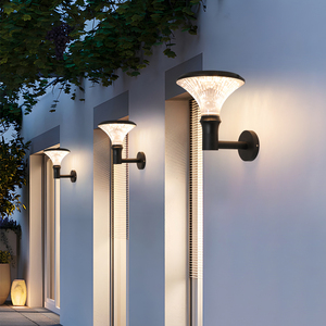 โคมไฟติดผนังพลังงานแสงอาทิตย์ OMSEN พรีเมียม ปรับความสว่างได้ 3 สี โคมไฟ LED กันน้ำ สำหรับสวนและภูมิทัศน์ - Product Image 3