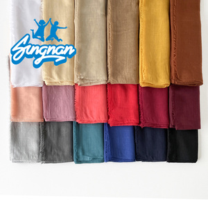 शरद ऋतु सर्दियों की नई मुस्लिम महिला वर्ग ठोस रंग यूरोपीय अमेरिकी शॉल हल्के गले गले से गर्म बांस - Product Image 2