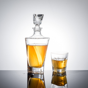 Carafe à <span class=keywords><strong>whisky</strong></span> en <span class=keywords><strong>verre</strong></span> unique de luxe à base lourde avec liège en <span class=keywords><strong>verre</strong></span> - Product Image 3