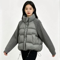 Jaket Puffer Rajut Kabel Wanita Grosir Musim Dingin 2026, Kerah Tegak, Model Pendek, Berlapis, Warna Cokelat, Patchwork, Hangat, Berisi Kapas