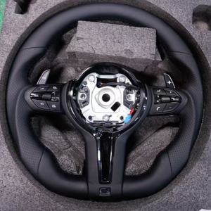 <span class=keywords><strong>Volante</strong></span> Deportivo de Cuero Negro Perforado para <span class=keywords><strong>BMW</strong></span> E90 F10 F30 F31 F32 F36 F20 E92 E60 X6 E71 F20 F36 E70 M3 M5 - Product Image 1