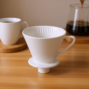 Cilio Ceramic <b>Coffee</b> <b>Filter</b> Size 4 With Spout For Pour Over Brewing - Product Image 3