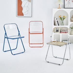 Sedia Pieghevole in Acrilico Trasparente Premium, Design Moderno e Minimalista <span class=keywords><strong>per</strong></span> <span class=keywords><strong>Arredamento</strong></span> Casa, Studio Fotografico, Negozio di <span class=keywords><strong>Abbigliamento</strong></span>, Trucco e Sala da Pranzo - Product Image 6