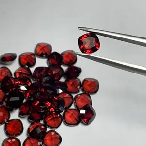Luxury Hot Sale Natural Garnet Ruby Color Cube 5*5 Gemstone Beads Jewelry Making Accessories Beads