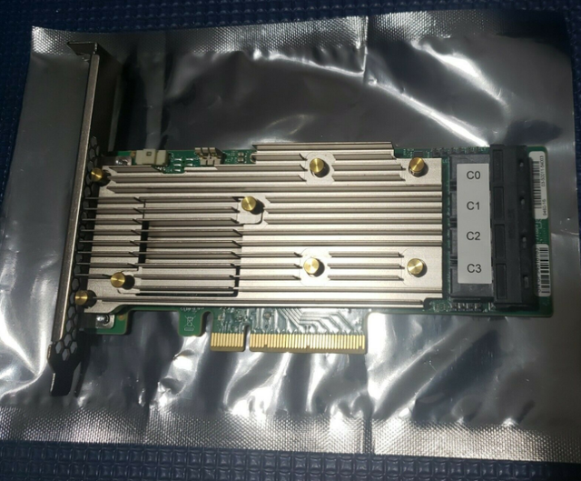 Broadcom 9460-16i 042PDX SAS/SATA/NVMe Tri-Mode PCIe RAID Controller 42PDX
