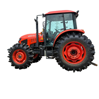 Tracteur agricole 4x4 de 95 CV avec moteur diesel et boîte de vitesses, cabine entièrement contrabasculante, idéal pour les travaux de labour sur grandes surfaces agricoles
