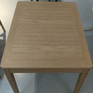 Table de restaurant carrée moderne en bois, design minimaliste, mobilier de salle à manger commercial durable - Product Image 1