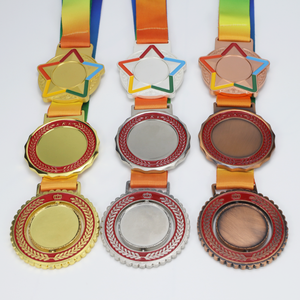 Medaglia Personalizzata Placcata Oro Nera con Nastro Rosso e <span class=keywords><strong>Bianco</strong></span> a Tema Sportivo per Promozione, Vendita Diretta dalla Fabbrica all'Ingrosso - Product Image 2