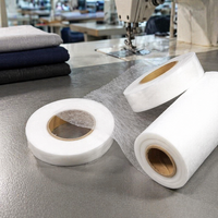 Ruban adhésif thermocollant double face en polyester à faible bruit pour modifications rapides de vêtements et projets de couture DIY
