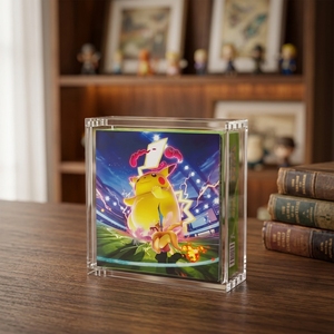 Boîte de présentation en acrylique transparent avec couvercle magnétique, résistante aux UV, anti-poussière, rotative et détachable pour échantillons TCG - Product Image 2