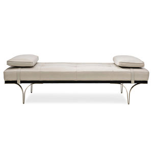 Banco Tapizado en Cuero de Alta Calidad, Cómodo, Estilo Italiano Minimalista, Reposapiés para Cama - Product Image 2