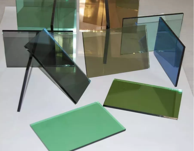 Colored Clear Dark Blue Dark Green Bronze Golden Grey Ultra Tinted Float Reflective Tempered Low E Building Glass