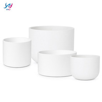 Vase en fibre de verre peint par poudrage, sculpté, durable, de forme irrégulière, pour l'extérieur, idéal pour les restaurants et les jardins de thé.